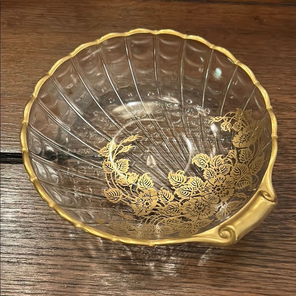 Vintage Gold Queen's Rose Shell Bon Bon Dish